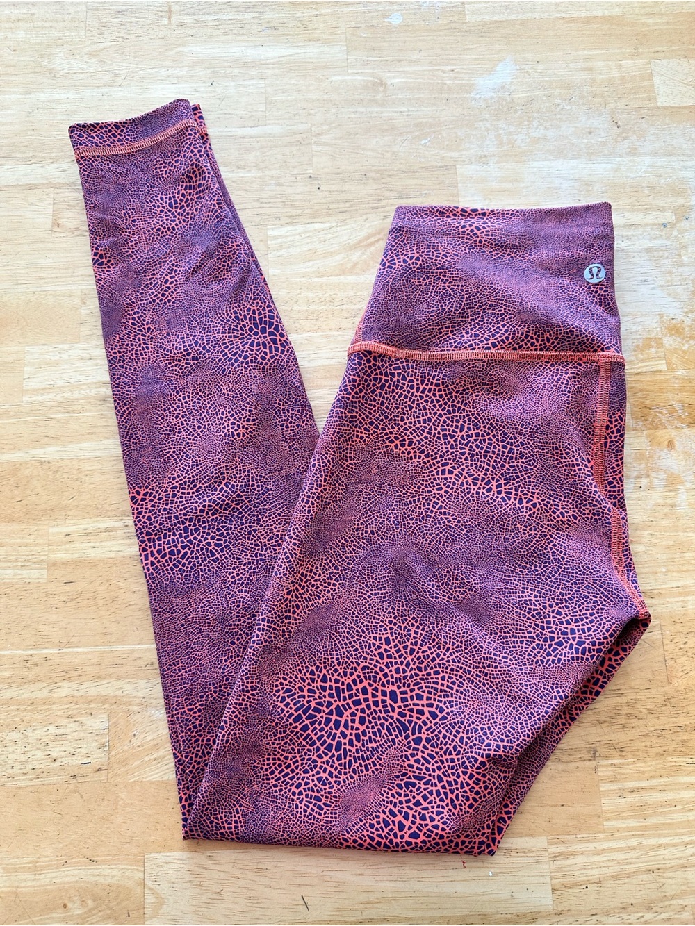 Lululemon leggings size 4